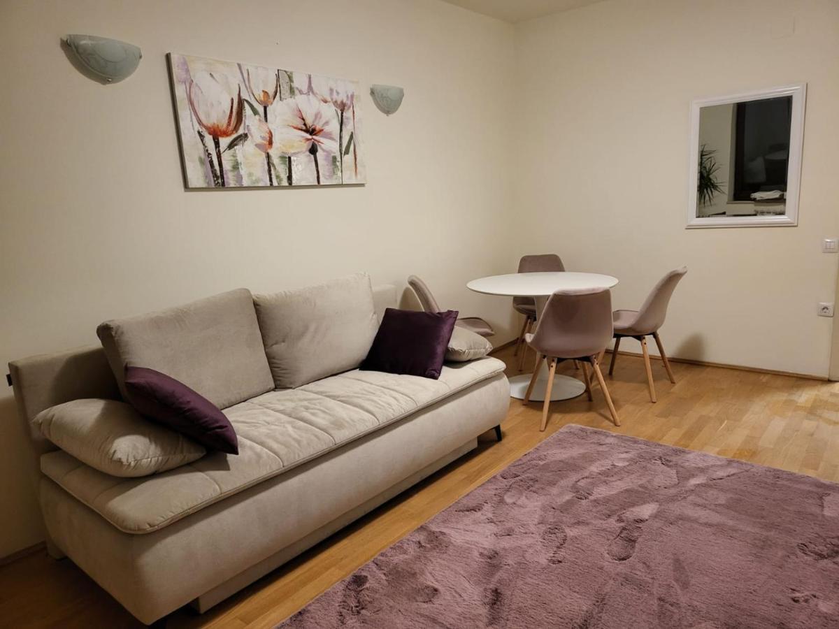 Downtown Apartment Boutique Green Garden Unirii Bükreş Dış mekan fotoğraf